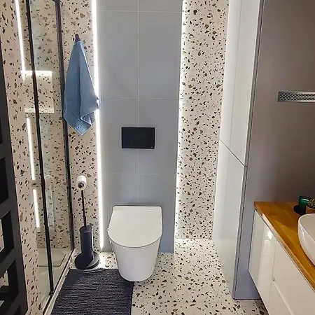 Blue Marina Air Conditioned Apartment *