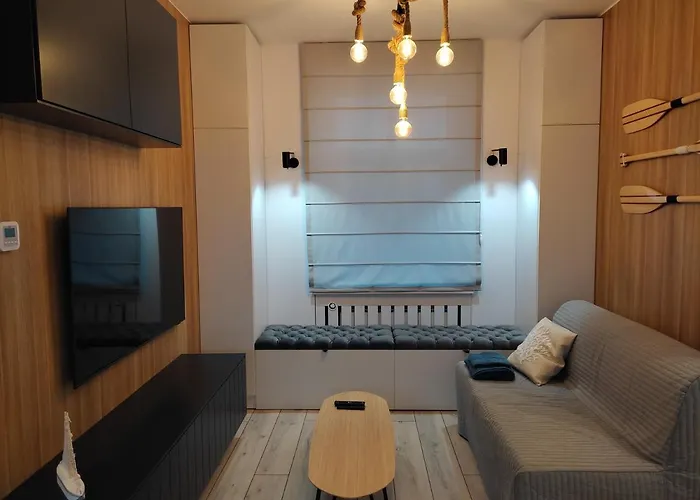 Blue Marina Air Conditioned