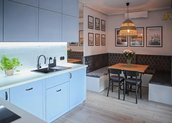 Blue Marina Air Conditioned